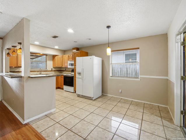 7438 Coers Blvd, Converse, TX 78109