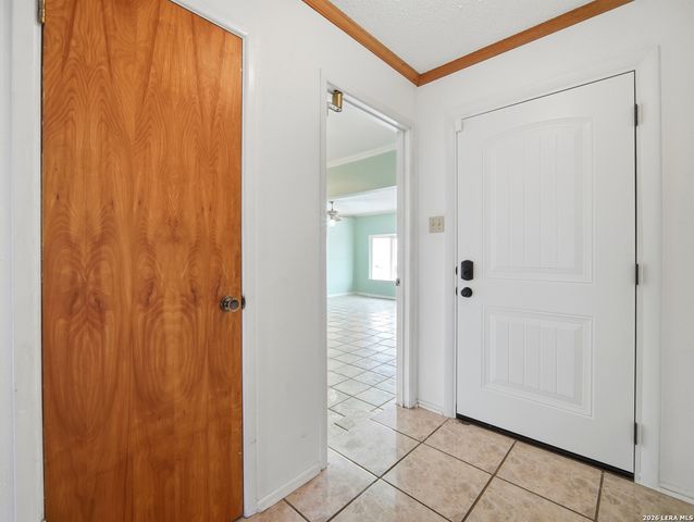 7438 Coers Blvd, Converse, TX 78109