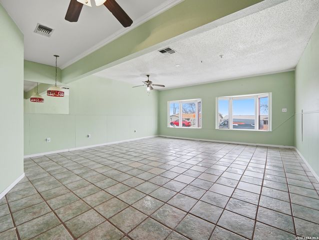 7438 Coers Blvd, Converse, TX 78109