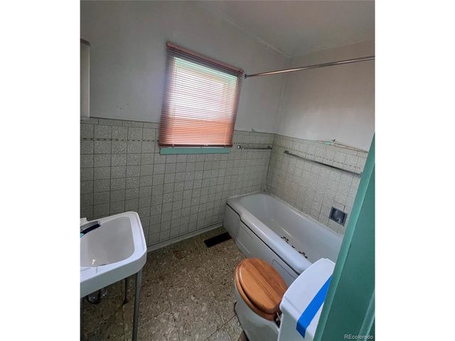 324 Elm St, Arriba, CO 80804