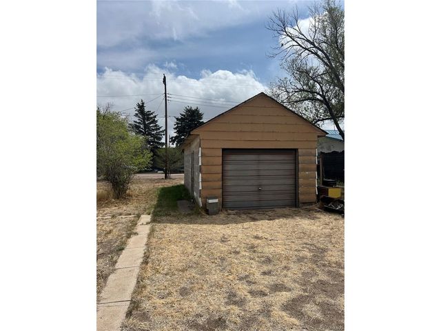 324 Elm St, Arriba, CO 80804