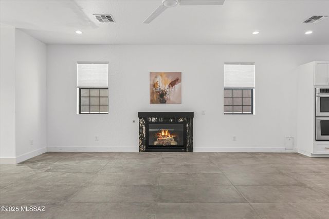 2121 E 2nd Street, Tucson, AZ 85719