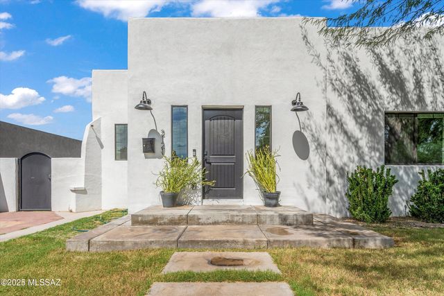2121 E 2nd Street, Tucson, AZ 85719