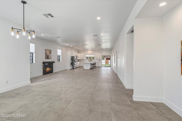 2121 E 2nd Street, Tucson, AZ 85719