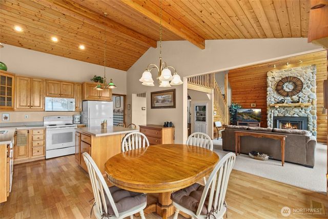 24 Anderson Lane, Hoquiam, WA 98550