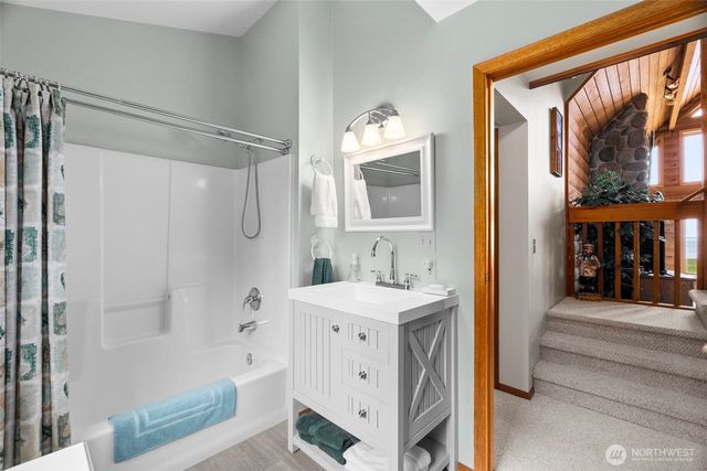 24 Anderson Lane, Hoquiam, WA 98550