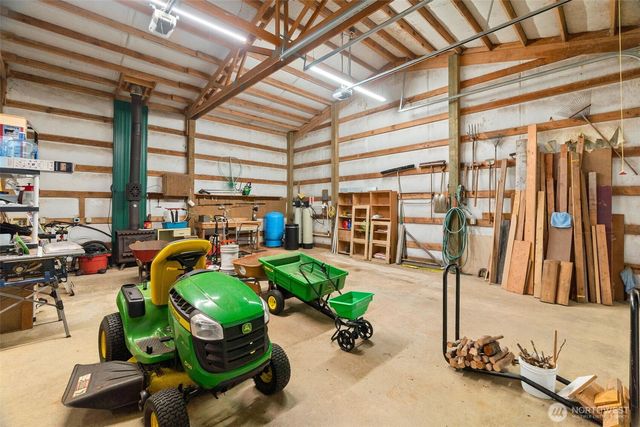 24 Anderson Lane, Hoquiam, WA 98550