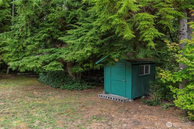 24 Anderson Lane, Hoquiam, WA 98550