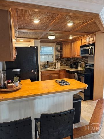 1010 E Victory Drive E-1, Savannah, GA 31405