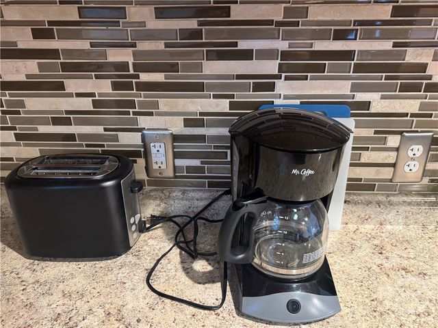 1010 E Victory Drive E-1, Savannah, GA 31405