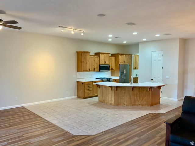 1042 W HILLVIEW DR, Washington, UT 84780