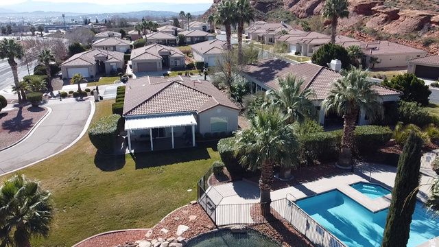 1042 W HILLVIEW DR, Washington, UT 84780