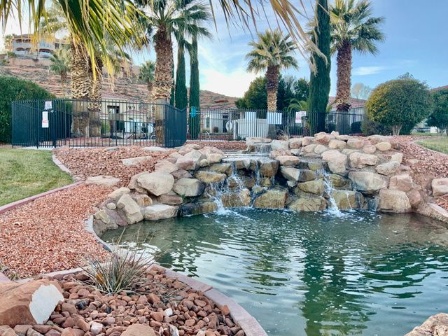 1042 W HILLVIEW DR, Washington, UT 84780