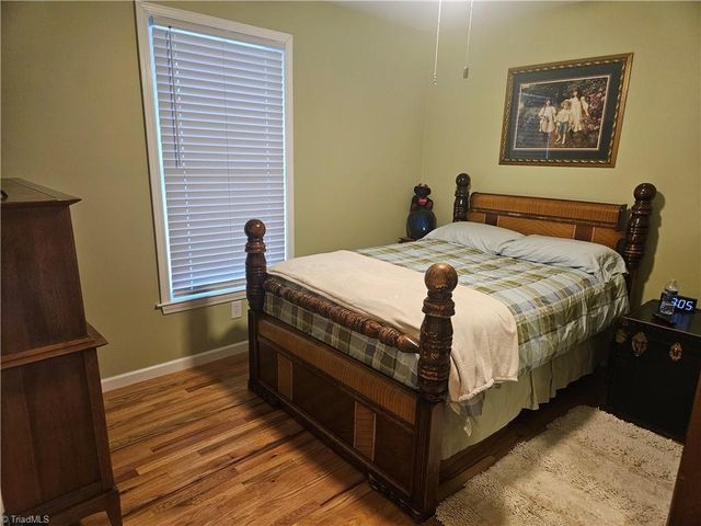 925 Mountainview Road, King, NC 27021