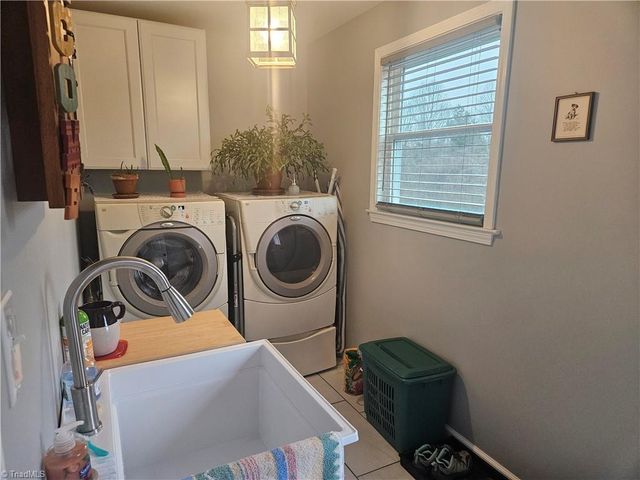 925 Mountainview Road, King, NC 27021