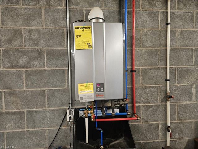 925 Mountainview Road, King, NC 27021