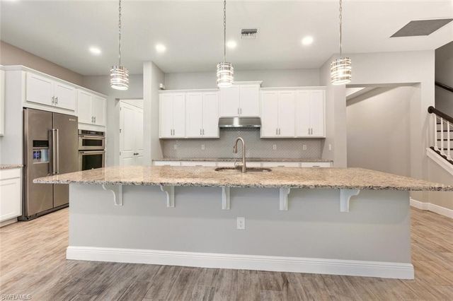 3576 PILOT CIR, Naples, FL 34120