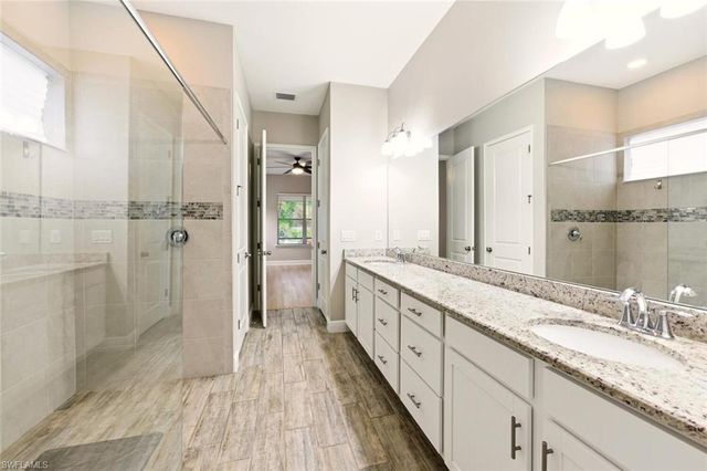 3576 PILOT CIR, Naples, FL 34120