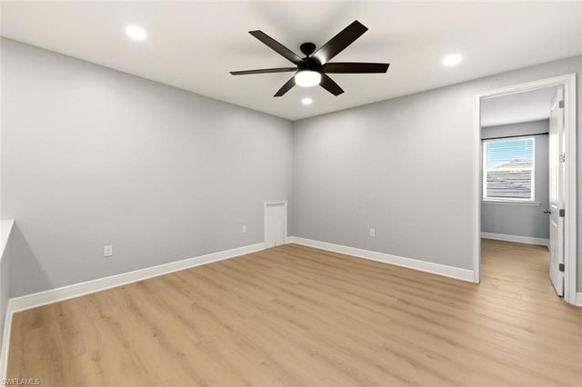 3576 PILOT CIR, Naples, FL 34120