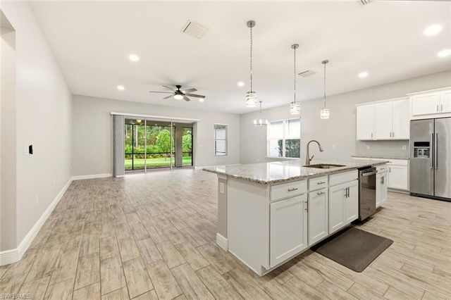 3576 PILOT CIR, Naples, FL 34120