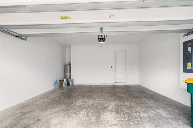 3576 PILOT CIR, Naples, FL 34120