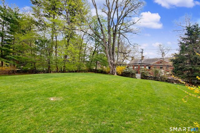 500 River Road 3, Greenwich, CT 06807