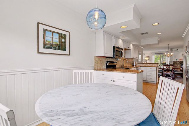 500 River Road 3, Greenwich, CT 06807