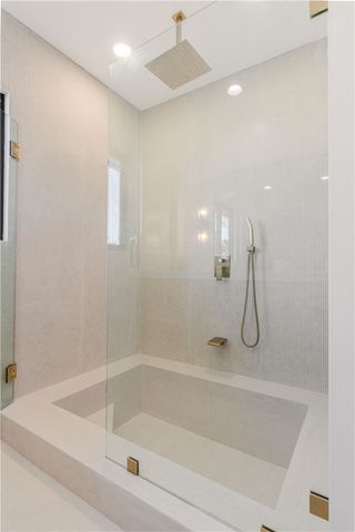 2155 Hercules Drive, Los Angeles, CA 90046