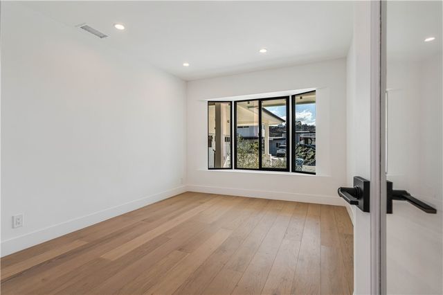 2155 Hercules Drive, Los Angeles, CA 90046