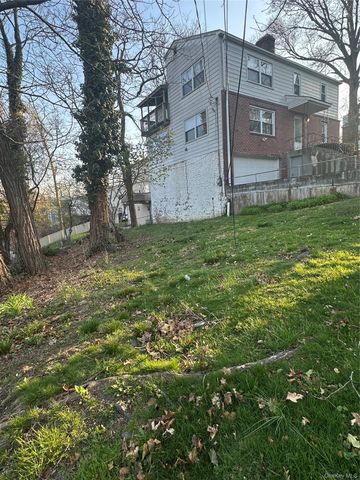 94 Patmore Avenue, Yonkers, NY 10710