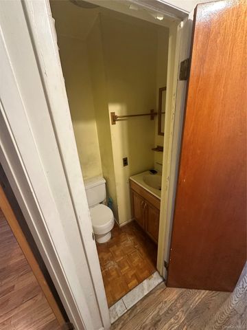 94 Patmore Avenue, Yonkers, NY 10710