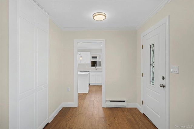 190 Edinburgh Drive, Ridge, NY 11961