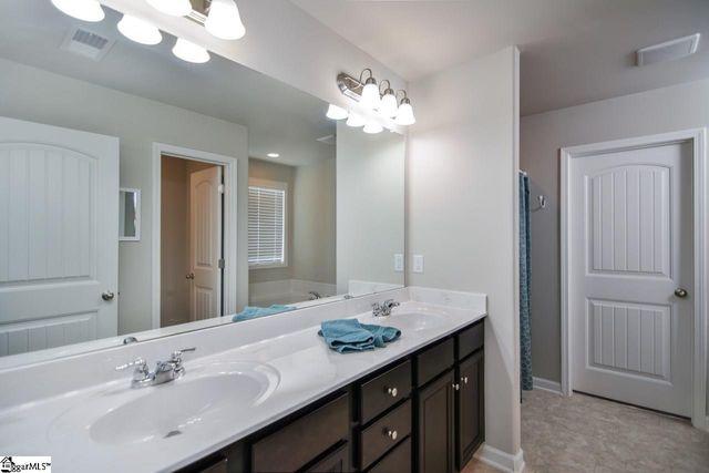 400 Jones Peak Drive, Simpsonville, SC 29681