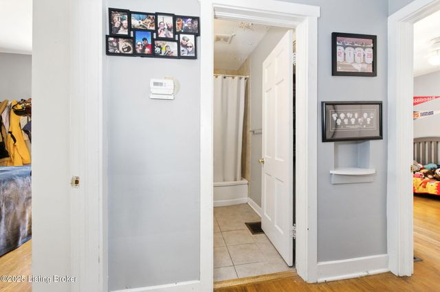 1413 Thornberry Ave, Louisville, KY 40215