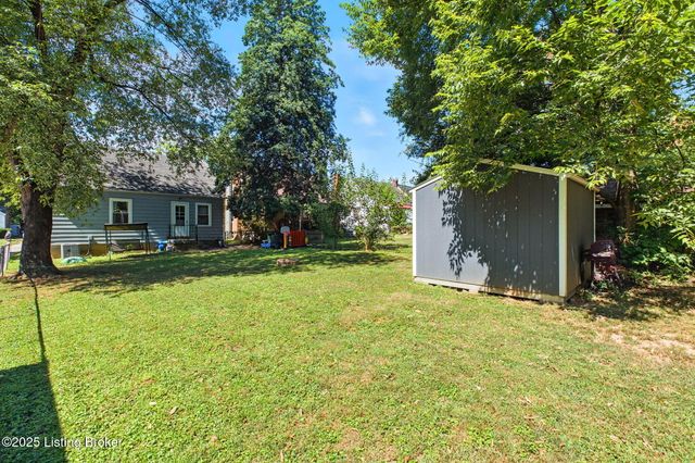 1413 Thornberry Ave, Louisville, KY 40215