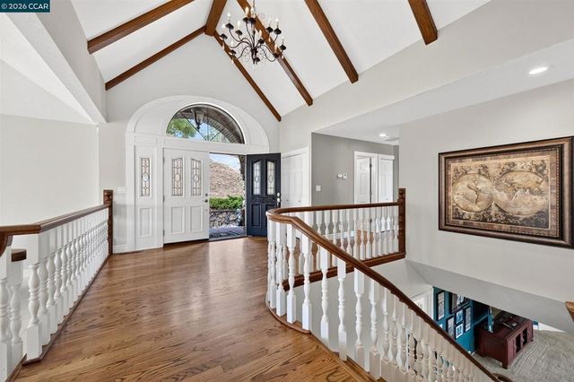 715 Castle Rock Rd, Walnut Creek, CA 94598