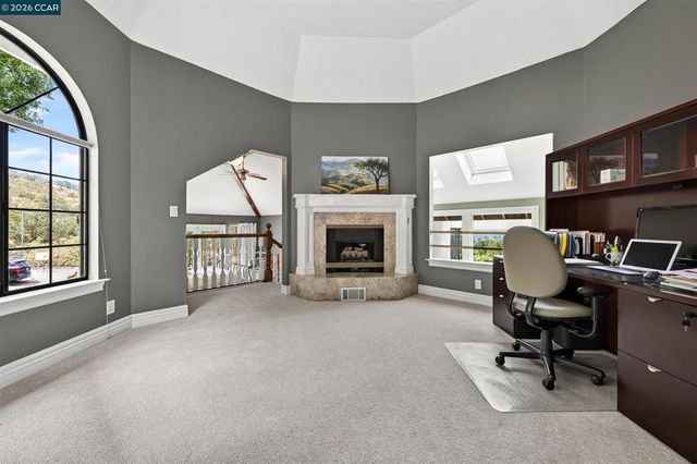 715 Castle Rock Rd, Walnut Creek, CA 94598