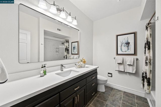 715 Castle Rock Rd, Walnut Creek, CA 94598