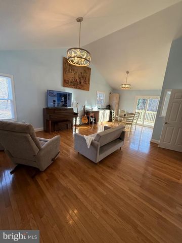 208 WALTERS WAY, Harpers Ferry, WV 25425