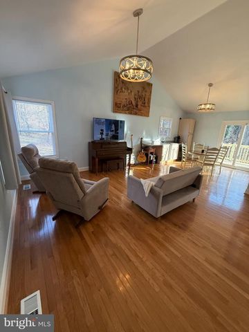 208 WALTERS WAY, Harpers Ferry, WV 25425