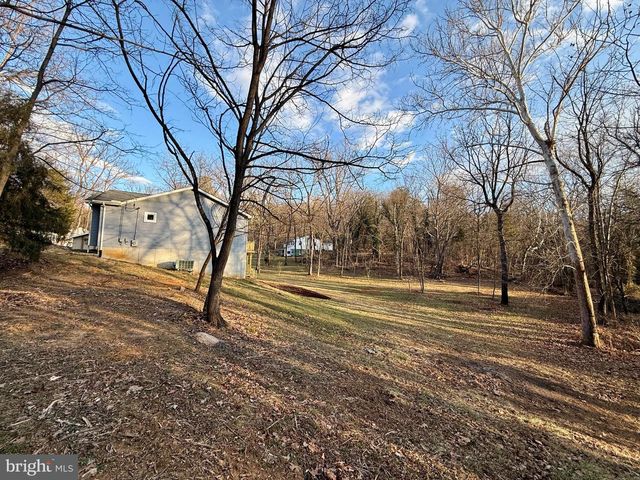 208 WALTERS WAY, Harpers Ferry, WV 25425