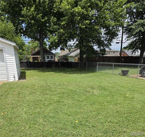 727 Zeiss Avenue, St Louis, MO 63125