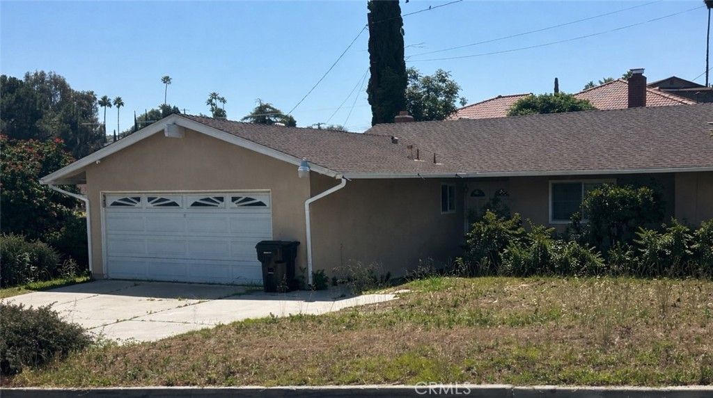 6726 Avenue De Palma, Jurupa Valley, CA 92509