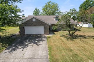 1306 N MAGNOLIA Drive, Marion, IL 62959