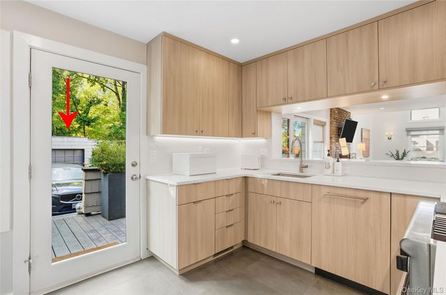 216 Purchase Street P, Rye, NY 10580