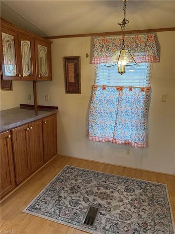 2921 Blueberry Ridge Road, Jonesville, NC 28642