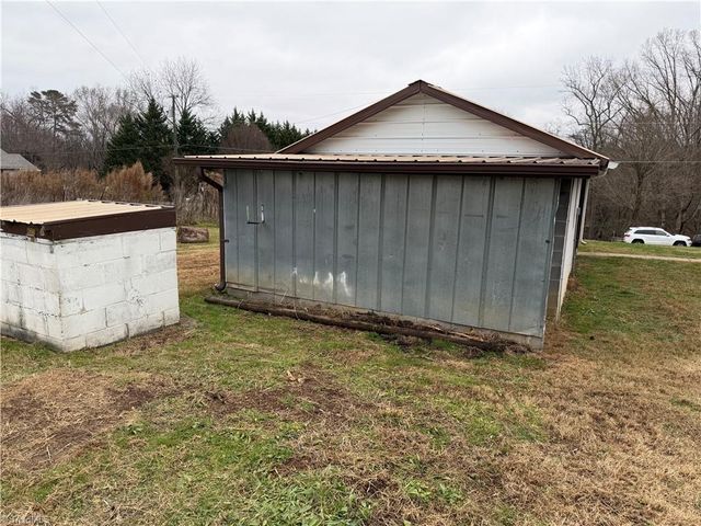 2921 Blueberry Ridge Road, Jonesville, NC 28642