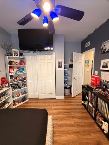2116 NE 38th Rd 2116, Homestead, FL 33033