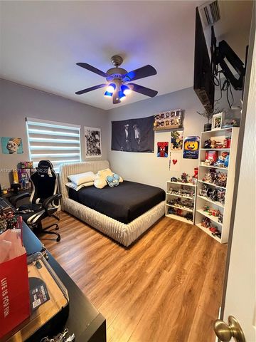 2116 NE 38th Rd 2116, Homestead, FL 33033