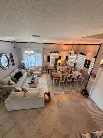 2116 NE 38th Rd 2116, Homestead, FL 33033